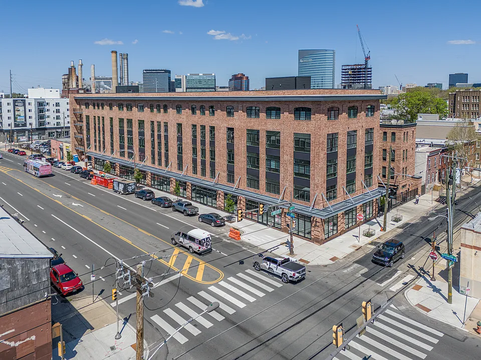 Building Photo 5