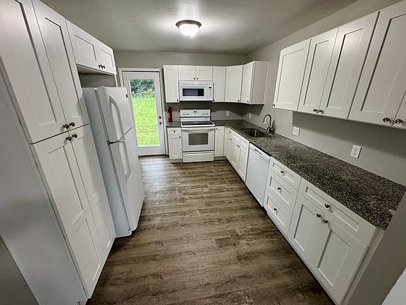 2nd image of 1521 W 22nd Ter