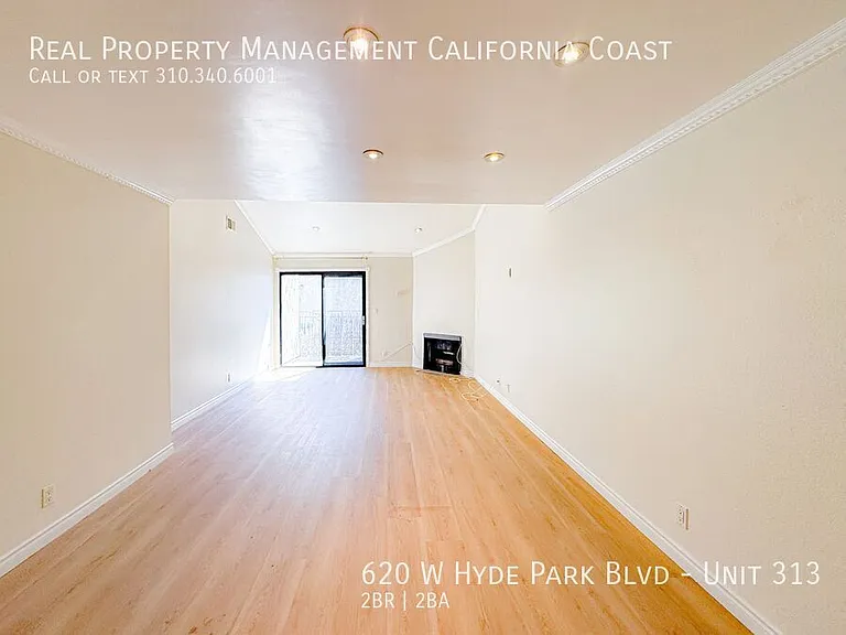 620 W Hyde Park Blvd #313 — Photo 3