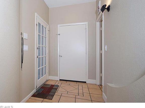 4th image of 630 111th Ave N