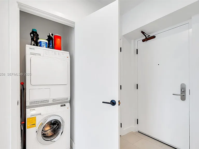 6799 Collins Ave #312 — Photo 4