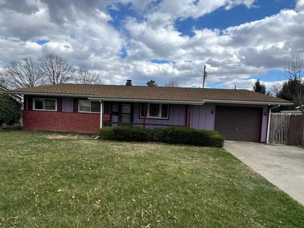 1406 Pinewood Dr, Frederick, MD 21701