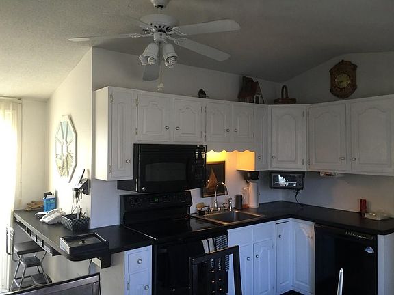 2nd image of 120 Pleasantview Ave