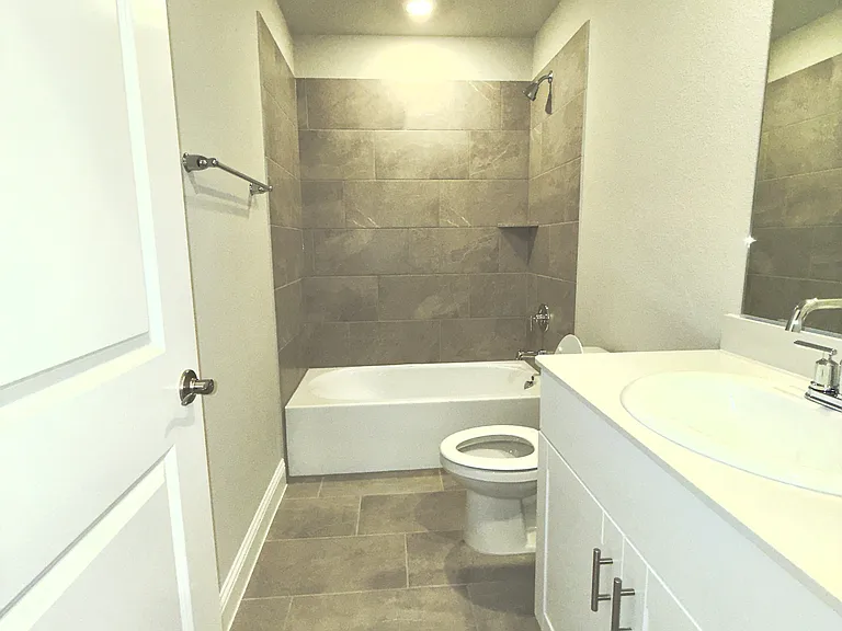 710 Martell Rd — Photo 19