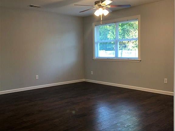 4th image of 526 Wind River Dr