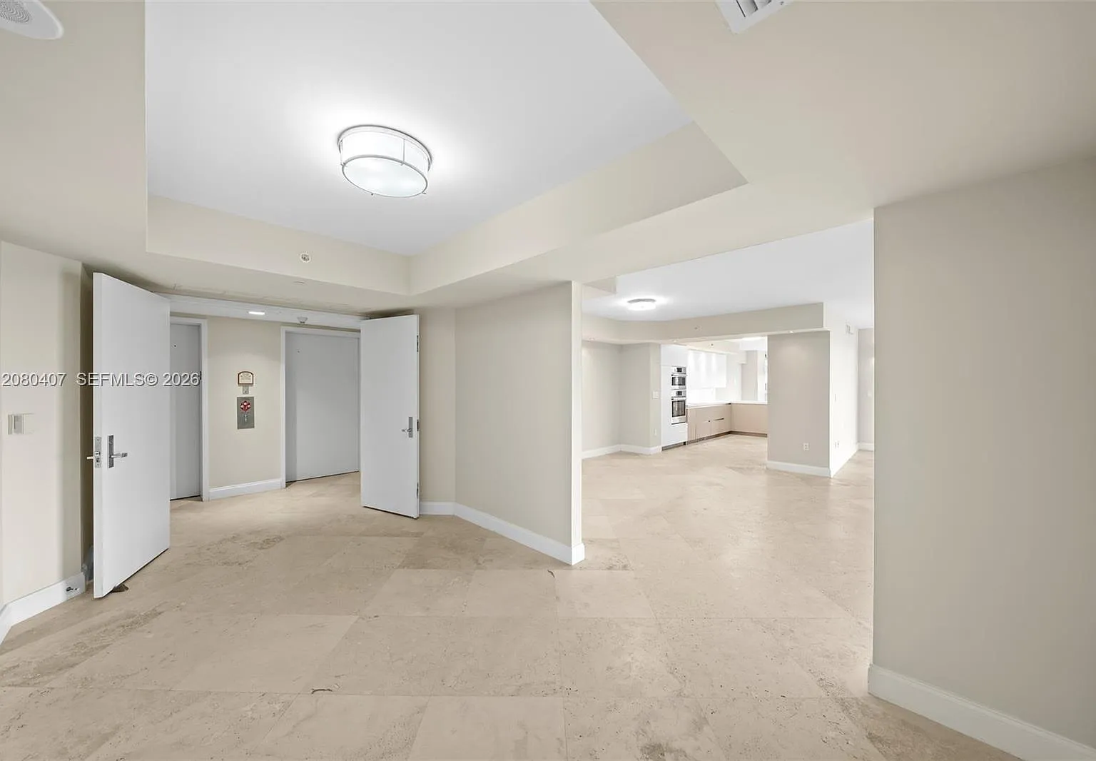 Lake Tower Condo — Photo 3