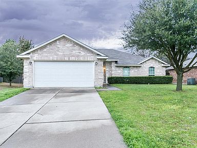 827 Ash Ln Cedar Hill Tx 75104 Zillow