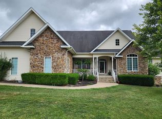 7 Angel Hts, Hamlin, WV 25523