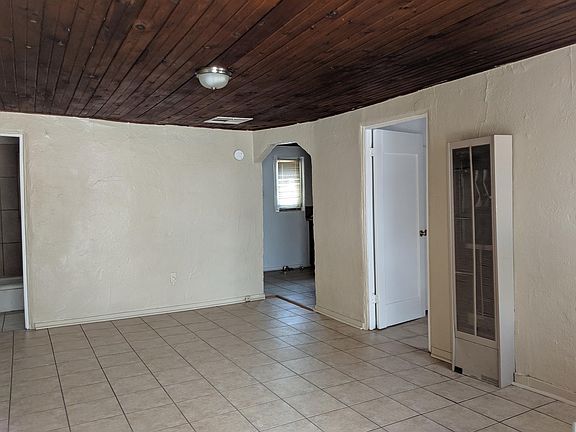 Living room from the entrance