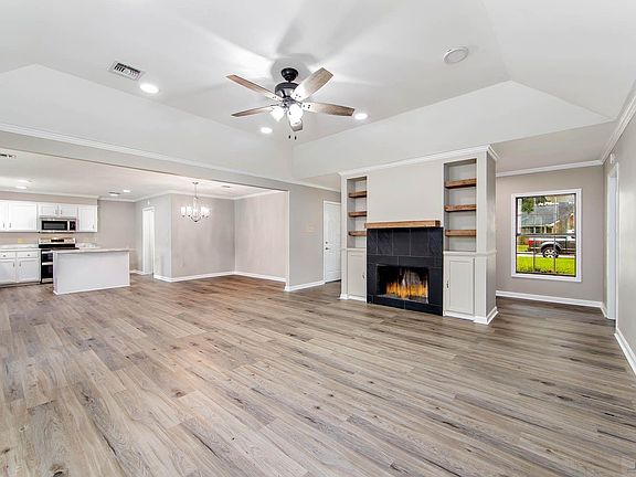 5th image of 506 Trinity Dr