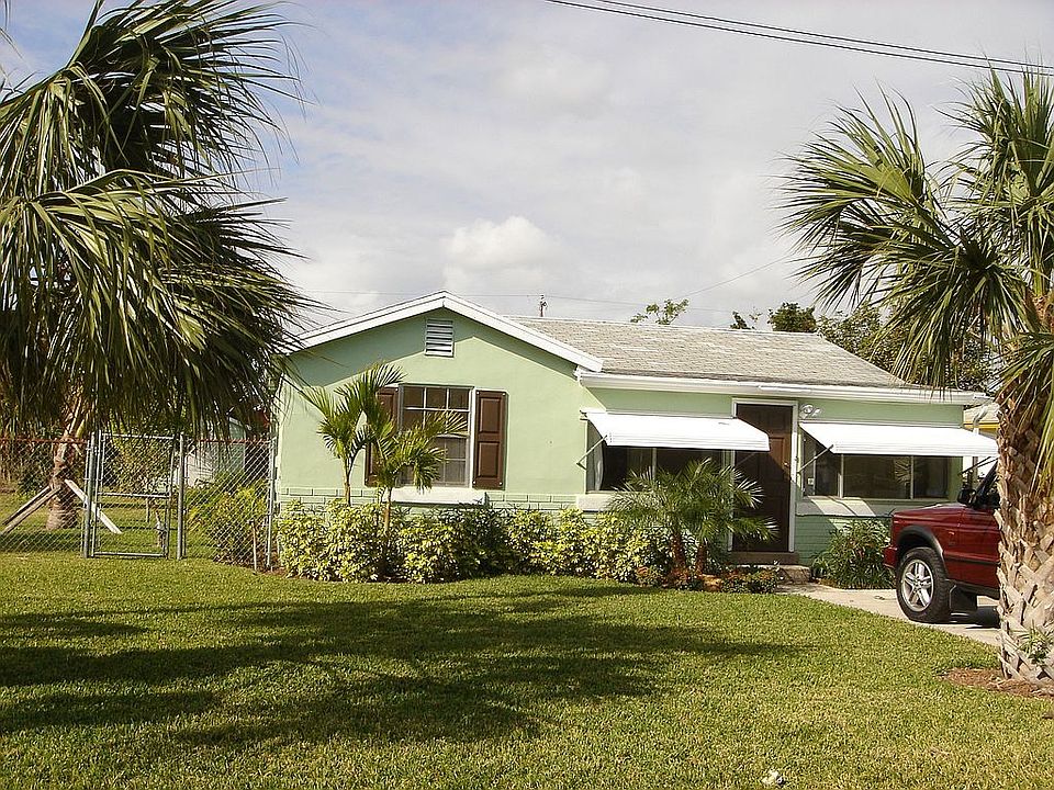 1st image of 326 NW 5th Ave