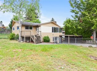 834 SW 141st St, Seattle, WA 98166