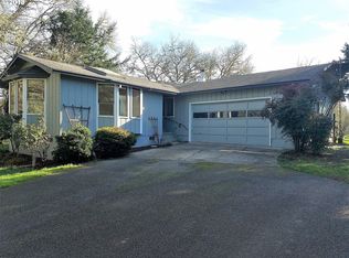 1960 Del Rio Rd, Roseburg, OR 97471
