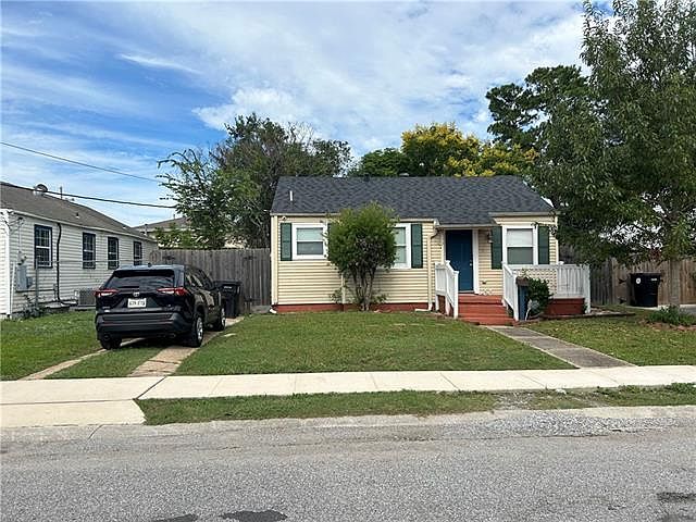 1st image of 9219 Stroelitz St