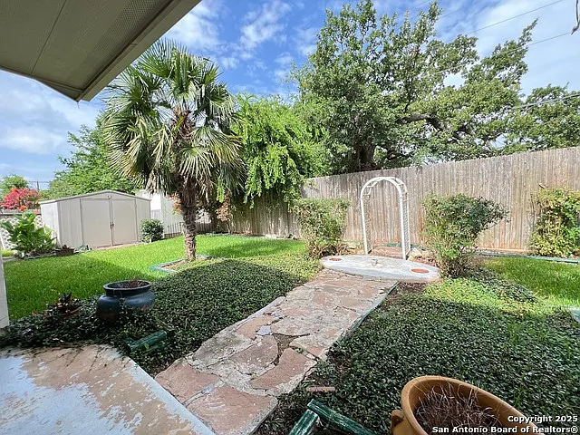 206 English Oaks Cir — Photo 18