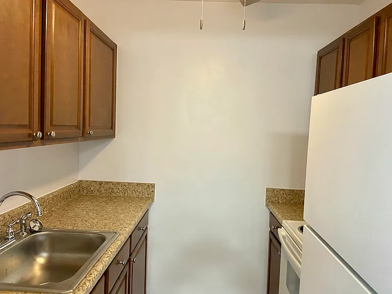 2909 Middle River Dr #105 — Photo 6