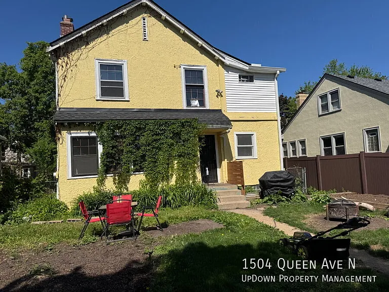 1504 Queen Ave N — Photo 30