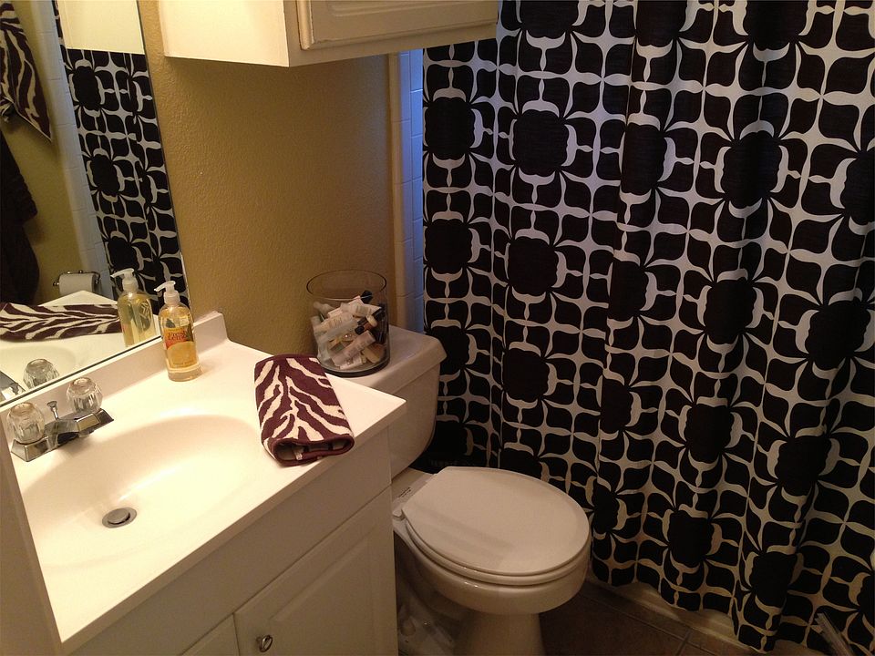 1st image of 3005 Pioneer Way