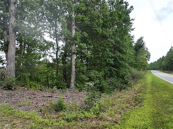4th image of 3950 Shiptontown Rd