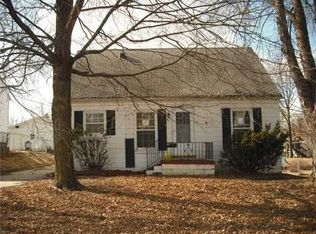 350 12th St SW, Cedar Rapids, IA 52404