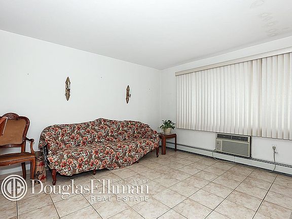 5th image of 8409 149th Ave #0