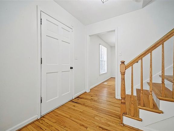 5th image of 2205 Hilton Ct