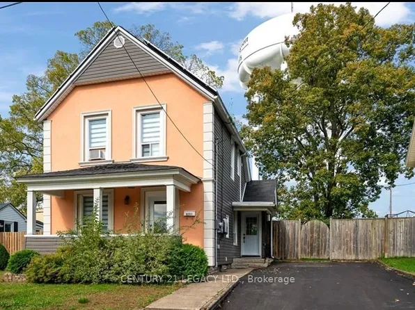 6251 Ker St E, Niagara Falls, ON L2G 1X7