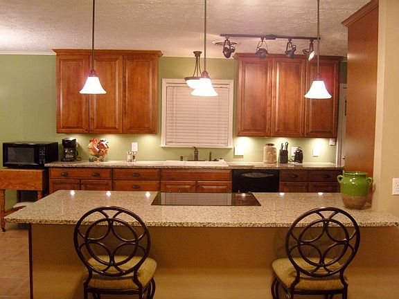 Remodeled Gormet Kitchen