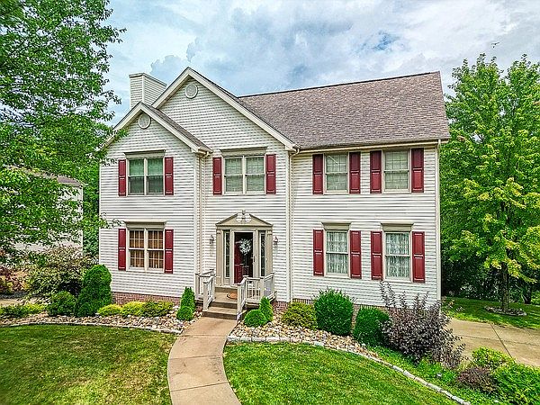 1st image of 159 Autumn Hill Dr