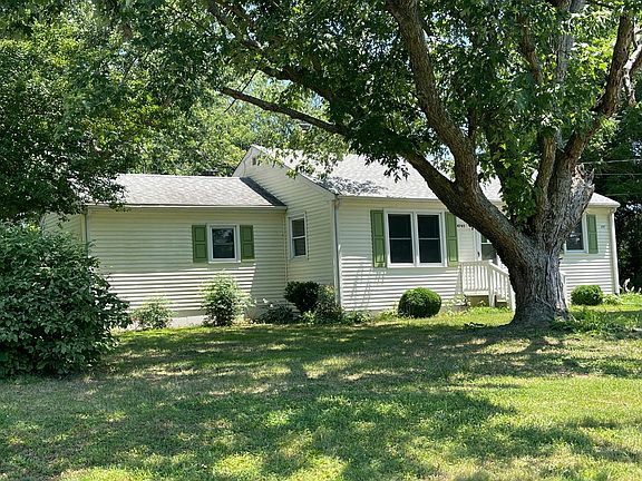 3rd image of 4797 Old Trappe Rd