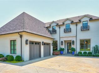 1400 Sherwood Ln, Nichols Hills, OK 73116