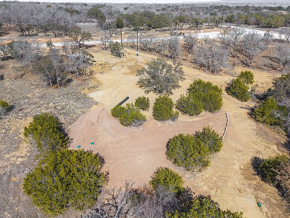 5th image of 131 Century Oaks Ln