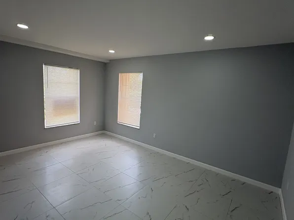 7345 W 4th Ave, Hialeah, FL 33014