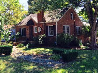 1209 W 5th Ave, Lexington, NC 27295