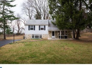 682 Deaver Dr, Blue Bell, PA