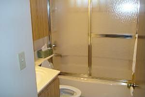 2nd image of 525 Holly Dr