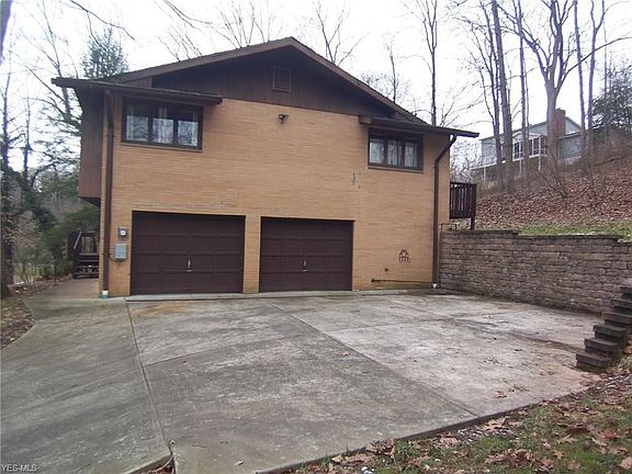 4th image of 126 N Hills Dr