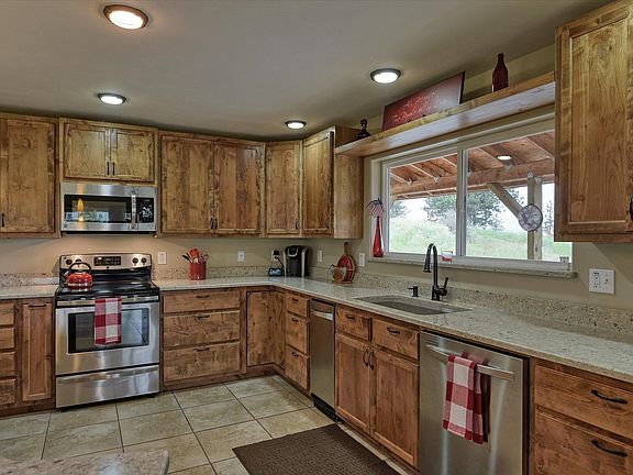 5th image of 419 S Us Highway 395 Rd