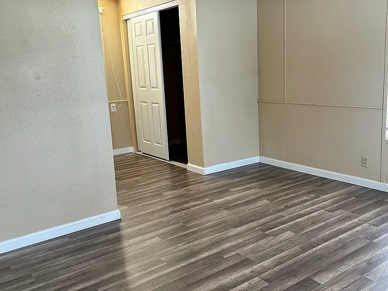 4413 Esmar Rd #2 — Photo 4