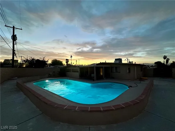 1615 Palora Ave, Las Vegas, NV 89169