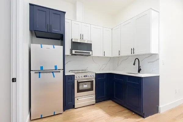 Rented by City Skyline Rentals LLC | media 4