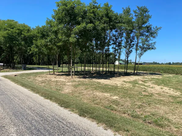 24415 E 2000th Rd, Dennison, IL 62423