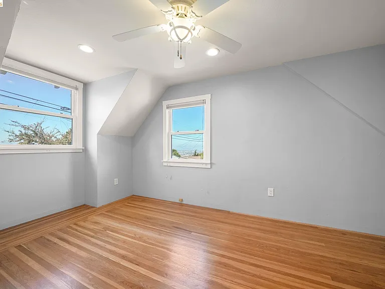7850 Crest Ave — Photo 13