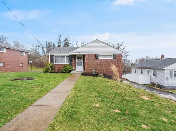 949 Peach St, Ellwood City, PA 16117