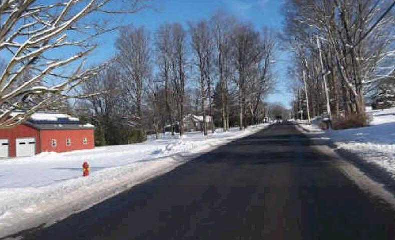 2nd image of 4901 Spring Rd