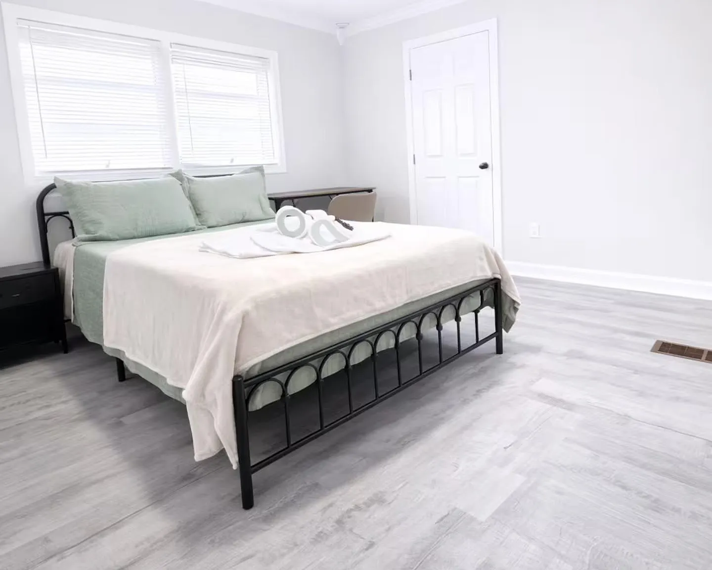 4 bed, 4.0 bath, 1800 sqft, $1,135 — Photo 4