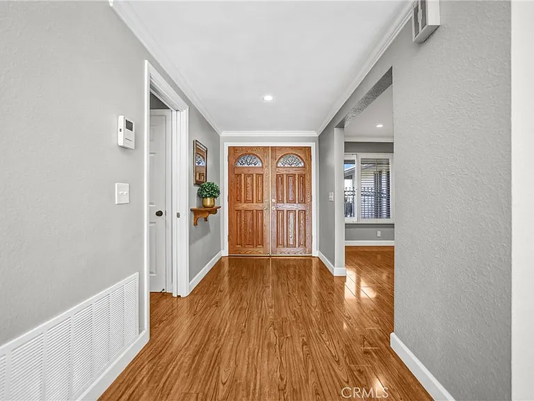 452 W Winnie Way — Photo 4