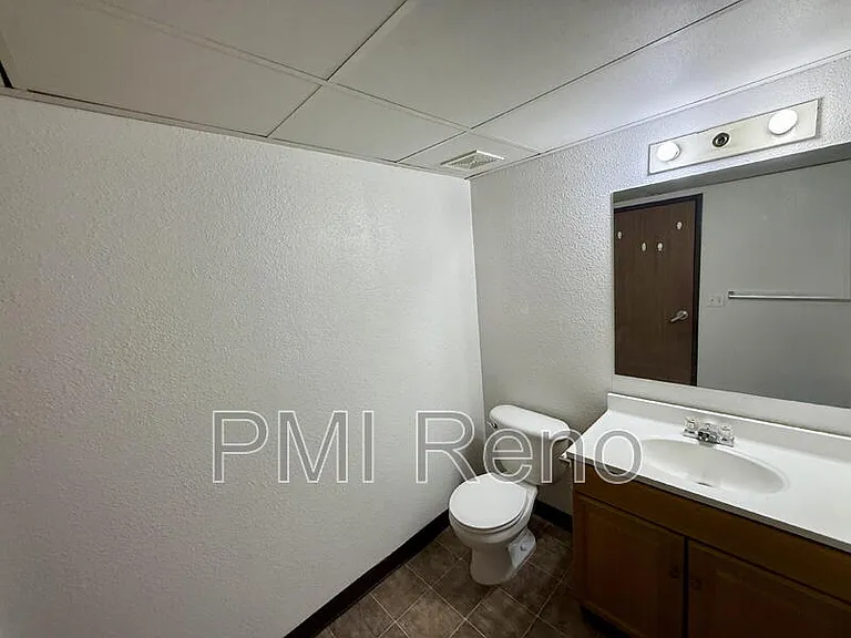 Big Horn Apartments — Photo 17