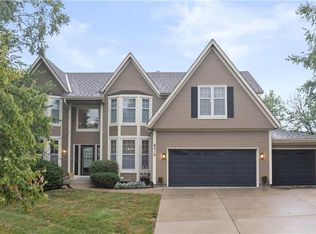 8216 W 146th Ter, Overland Park, KS 66223