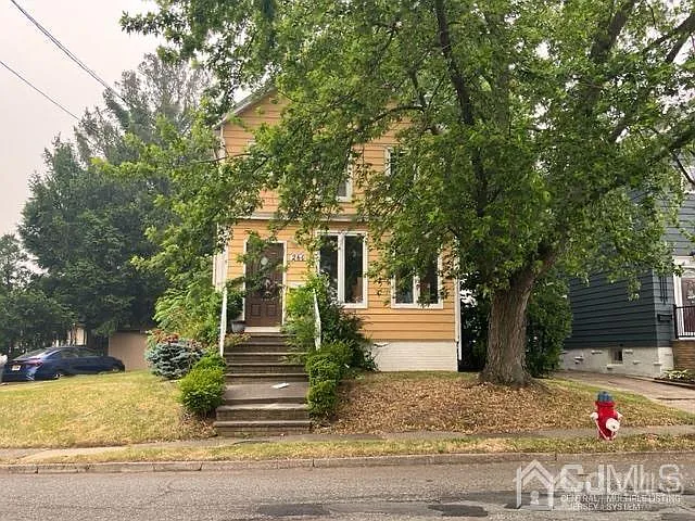 260 Washington Ave photo 1